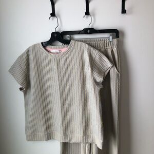 SEE AND BE SEEN Set. Comfort and Style